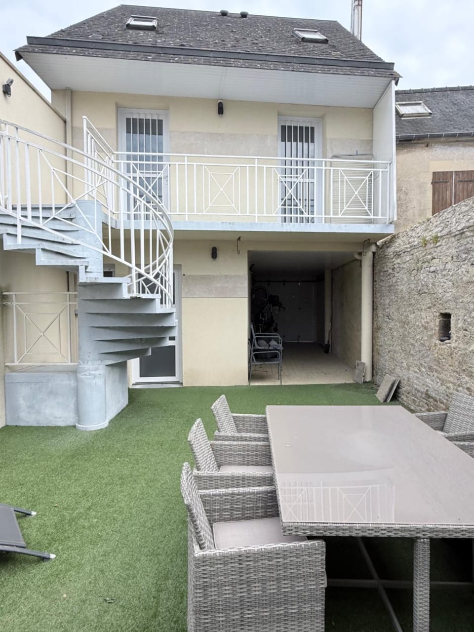 Inner courtyard view