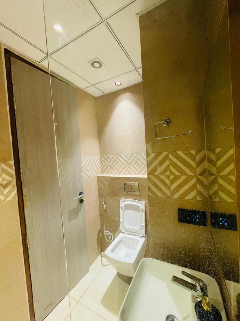 Toilet, Bathroom