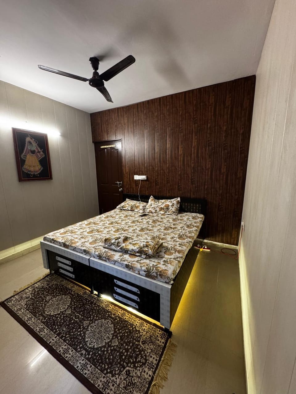 Kavya royal Apartment in Uttar Pradesh