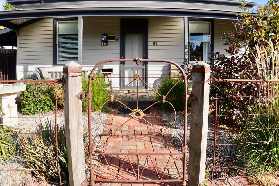 Homesaway Cottage House in Kyneton