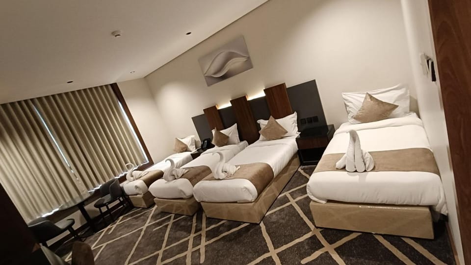 How in ALMadinah Hotel in Medina