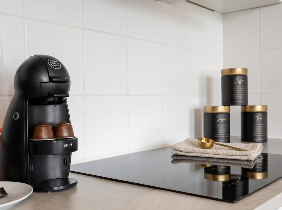 Kitchen or kitchenette, Food and drinks, Food