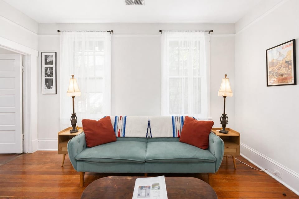Casa BlancaNear Ft BenningPet FriendlyKing Bed House in Phenix City