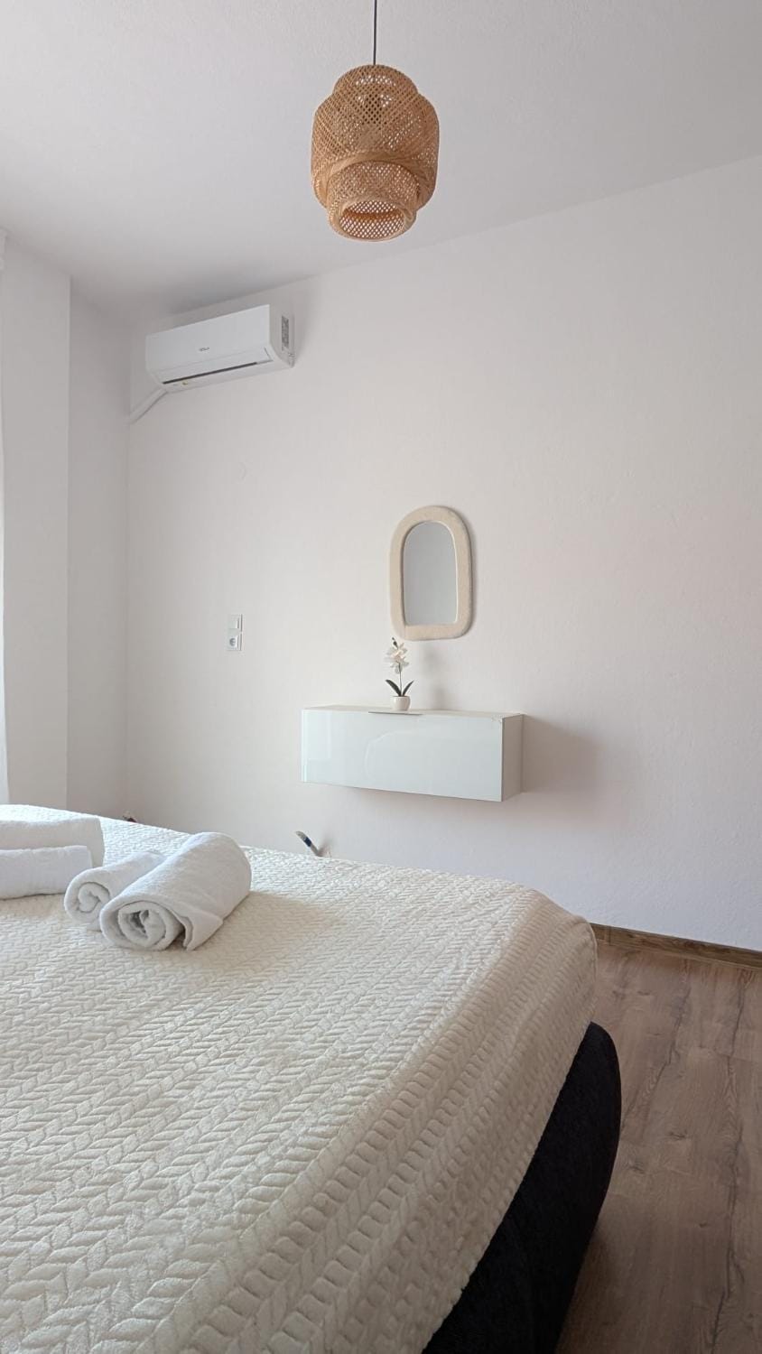 Kents City Hub Apartment in Alexandroupoli