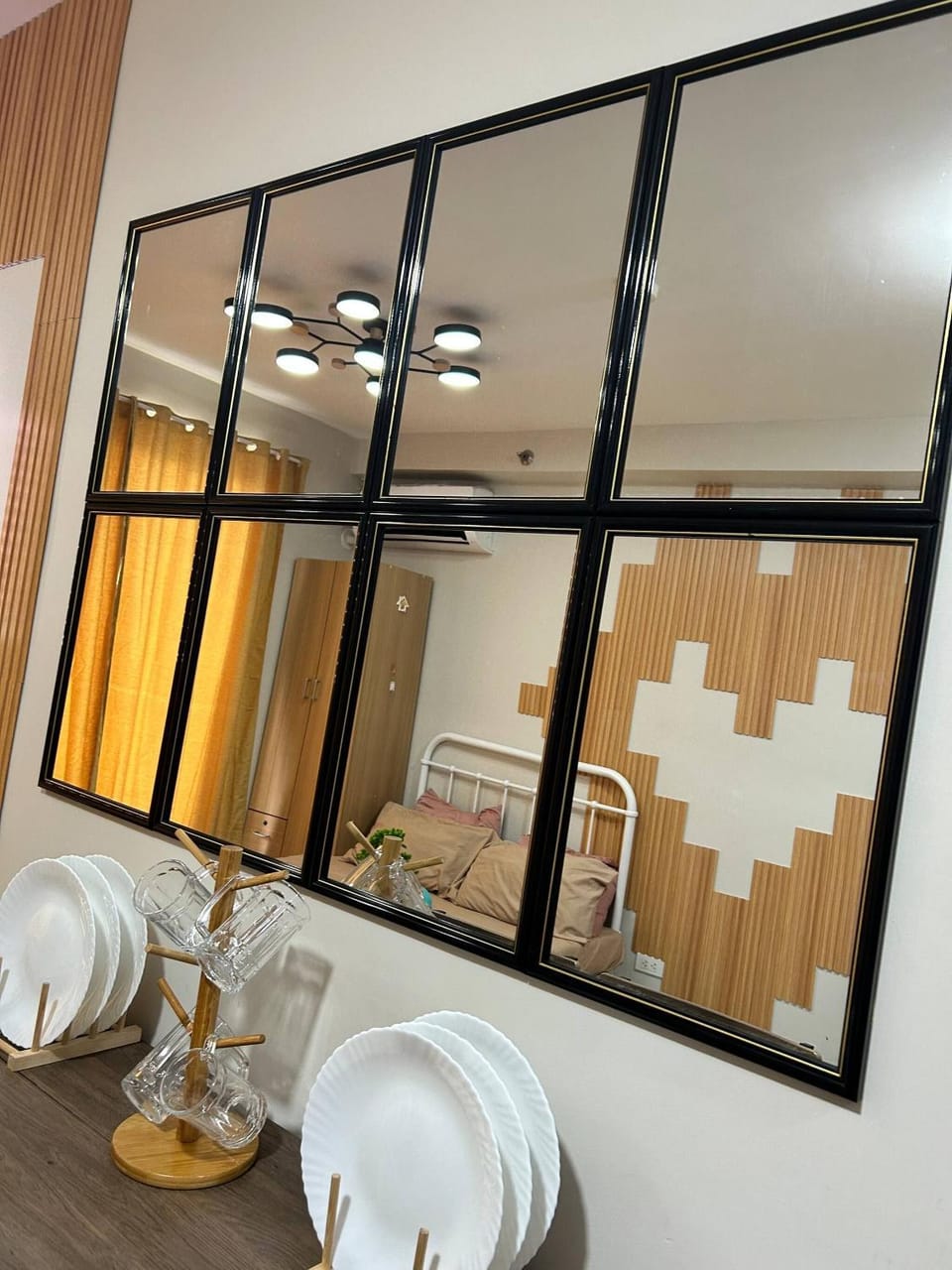 Aesthetic, Cozy and Modern Pool and SeaView Condo in Mactan Saekyung Phase 3 Bed and Breakfast in Lapu-Lapu City