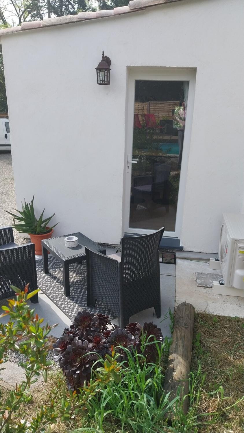 La Vieille Bastide Suite & Spa Apartment in Lorgues