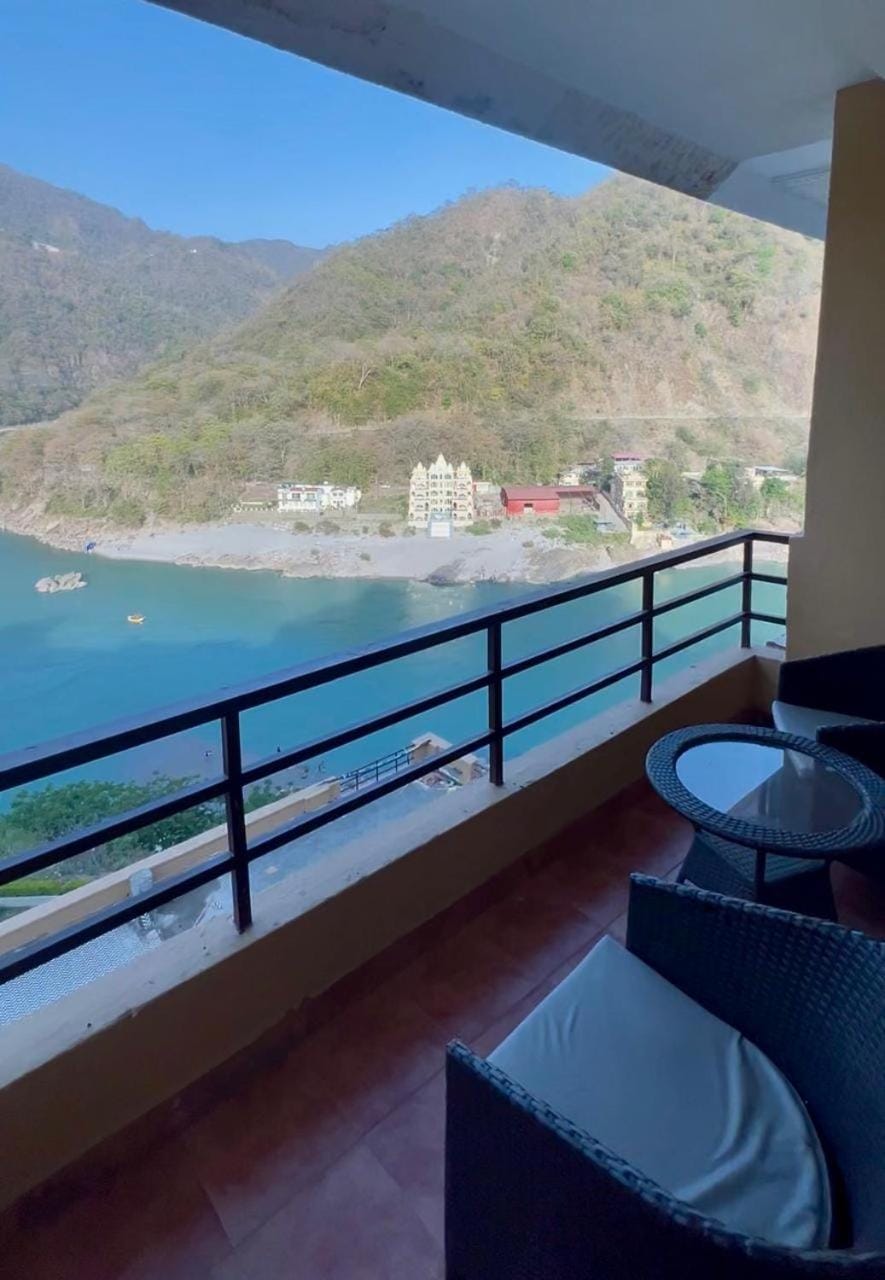 Aloha Divine Ganges 2BHK GangaView w Infinity pool Apartment in Rishikesh