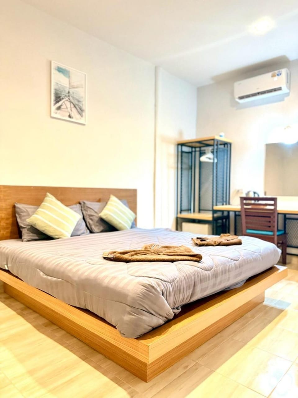 Full House Apartment hotel in Sala Dan