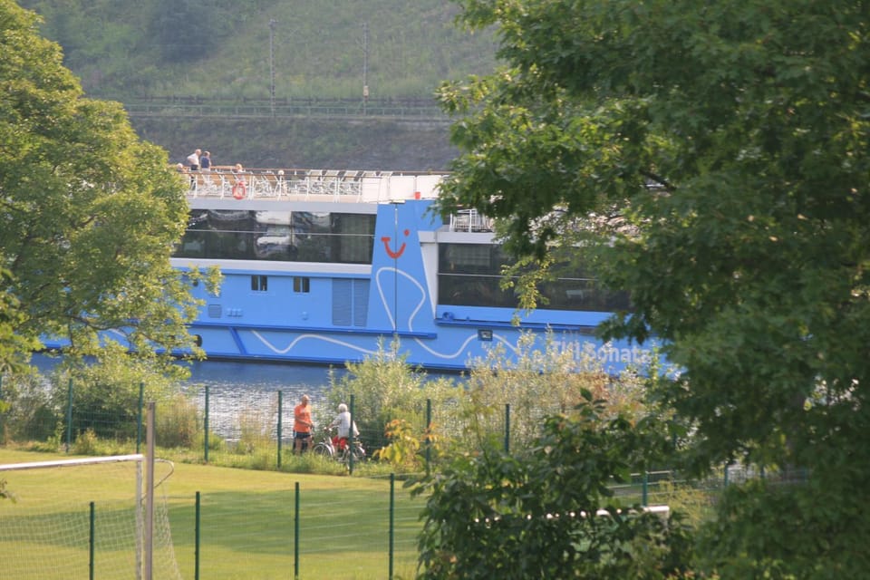 Natural landscape, Other, Area and facilities