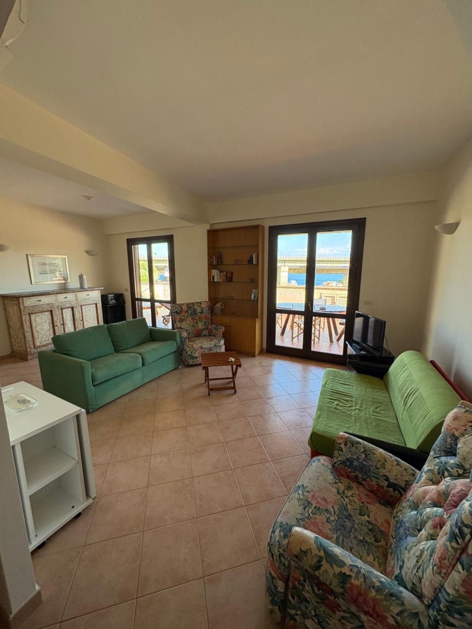 Vita Lenta Apartment in Letojanni