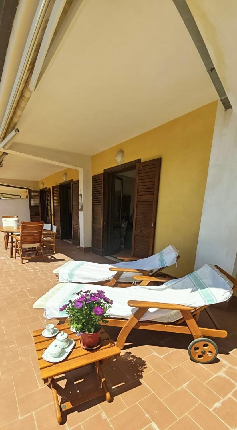 Vita Lenta Apartment in Letojanni