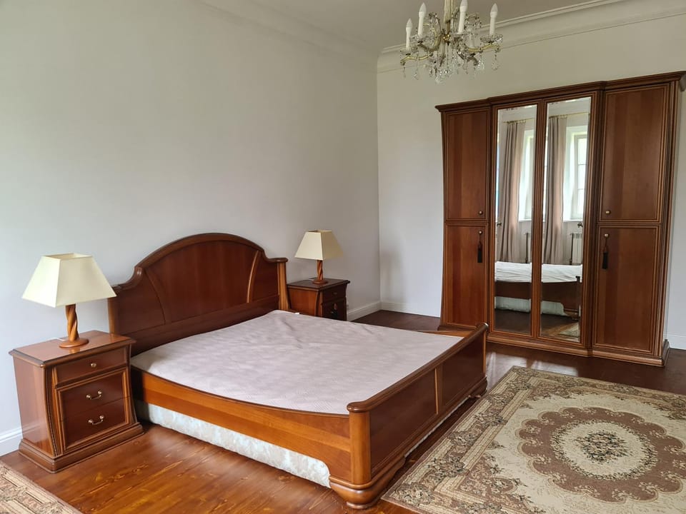 Bed, Photo of the whole room, Bedroom, wardrobe