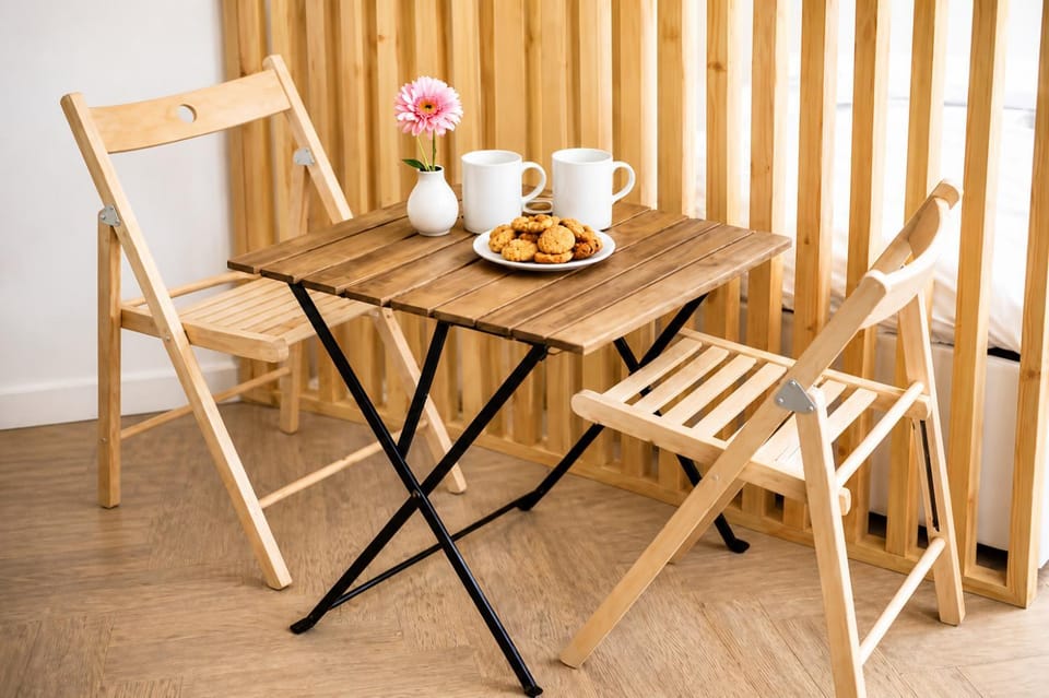 Food and drinks, Dining area, Food, Breakfast, Continental breakfast
