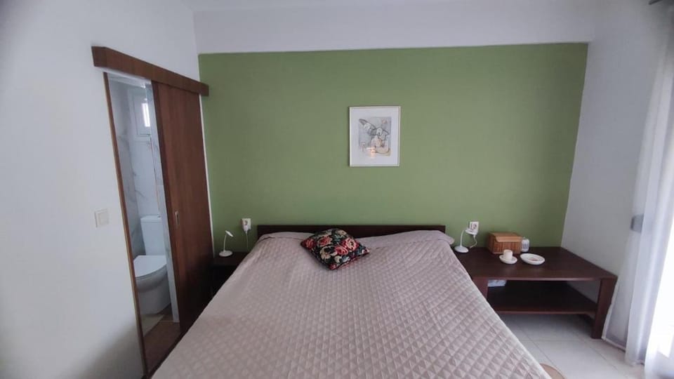 Beach Front House with Garden, in Pefkochori House in Halkidiki