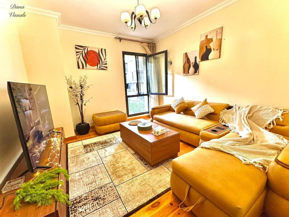 Communal lounge/ TV room, TV and multimedia, Seating area, Evening entertainment
