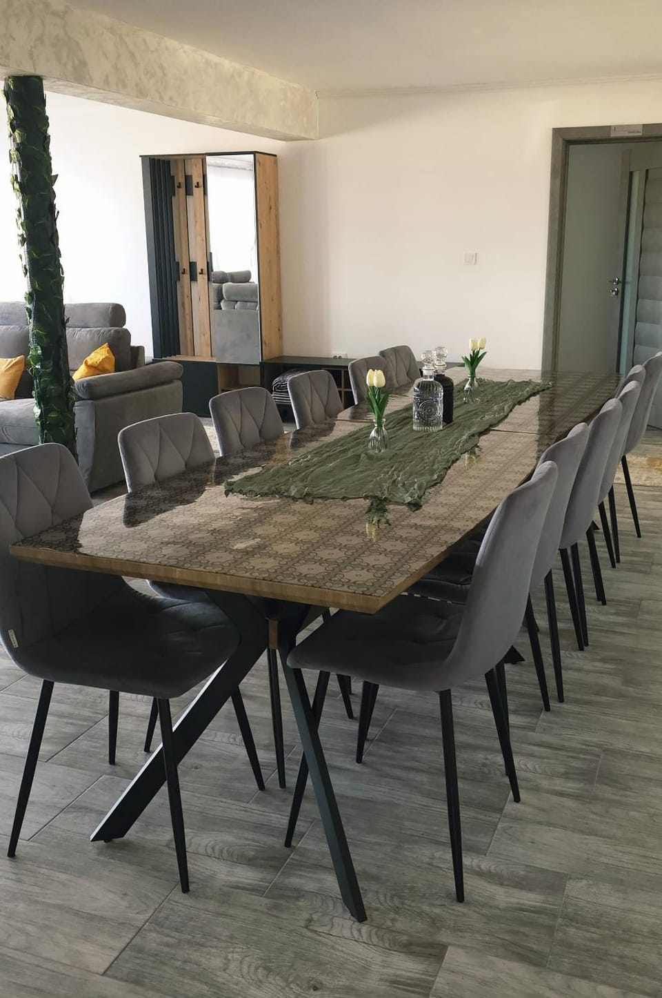 Dining area, Dinner