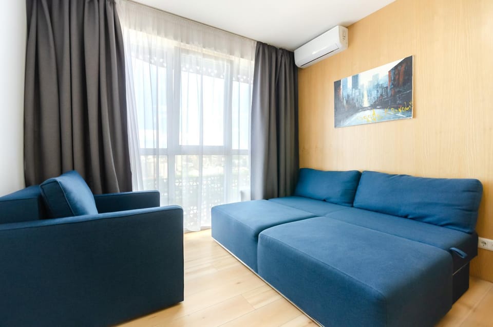 Living room, Seating area, air conditioner
