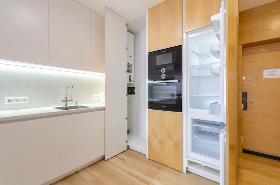 microwave, oven, pet friendly, kitchen