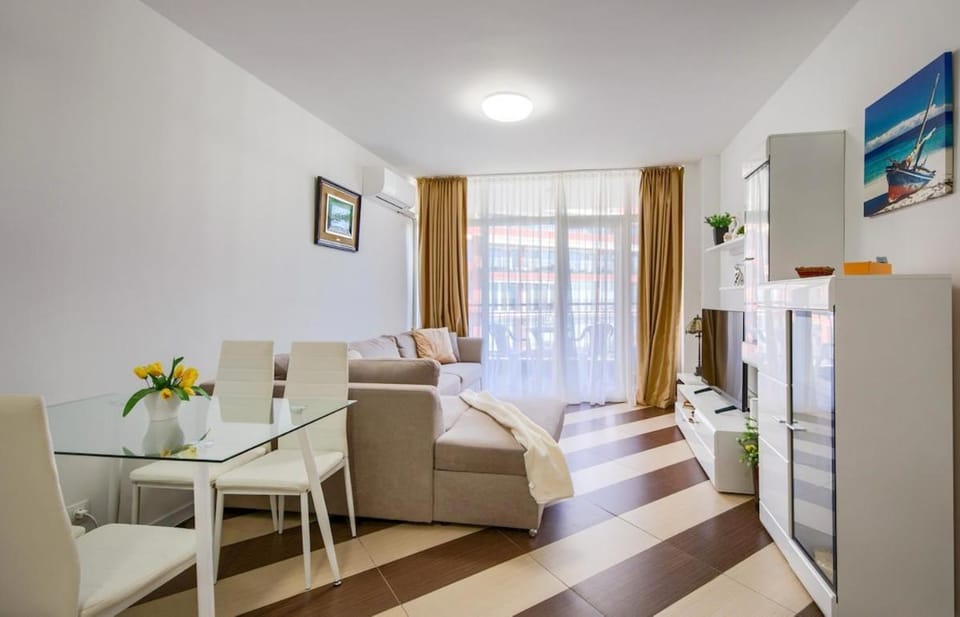Heaven sea home Apartment in Sunny Beach
