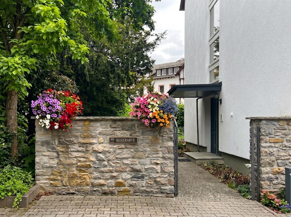 Property building, Day, Garden, Garden view