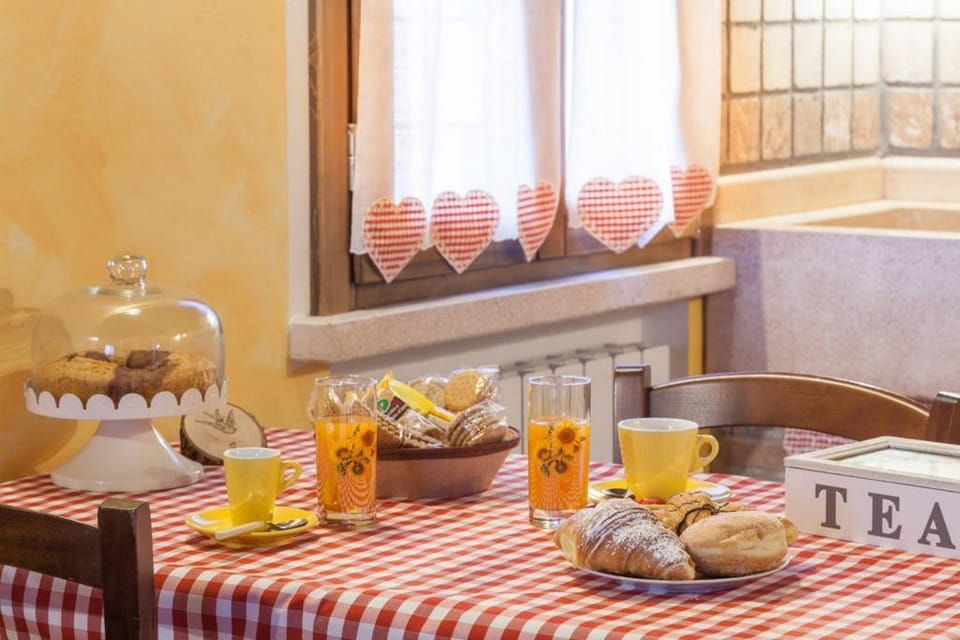 Decorative detail, Communal kitchen, Italian breakfast