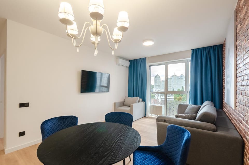 TV and multimedia, Living room, Seating area, air conditioner