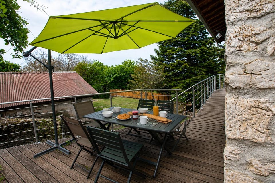 Patio, Spring, Day, Garden, View (from property/room), Balcony/Terrace, Seating area, Dining area, Garden view