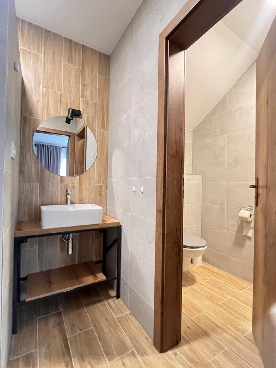 Toilet, Bathroom