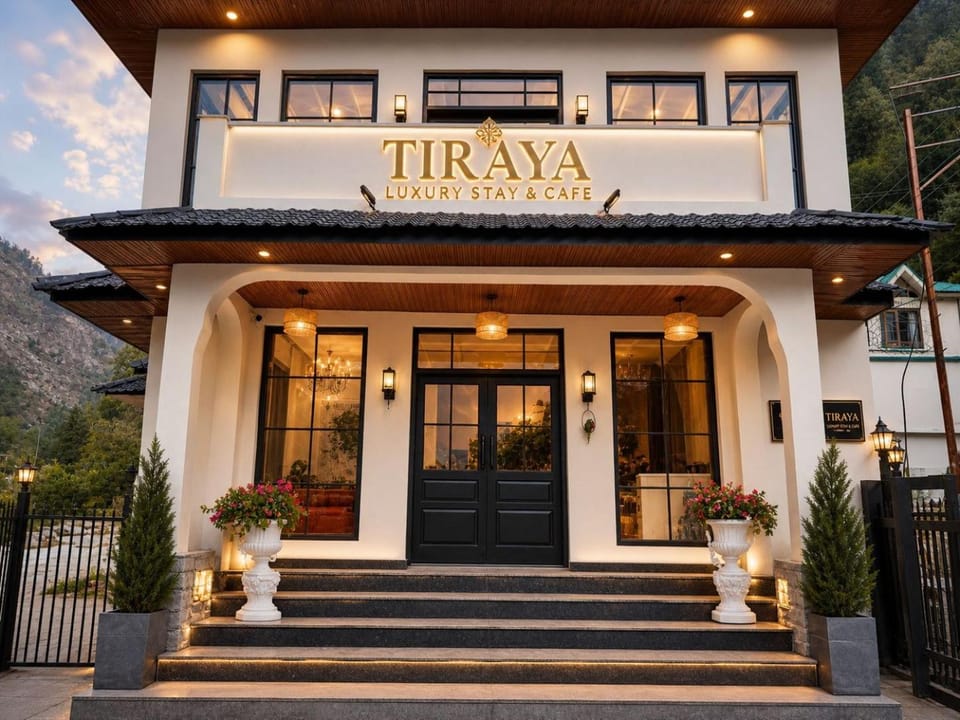 Property building, Restaurant/places to eat, Facade/entrance, Day, Breakfast