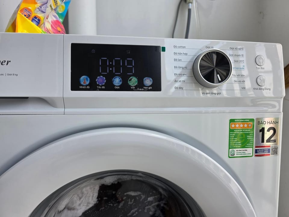Dining area, washing machine, washing machine