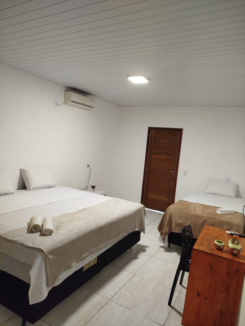 Bed, Photo of the whole room, Bedroom, towels, air conditioner