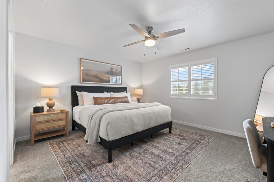 Roaring Springs Stay Game Garage Fire Pit House in Meridian