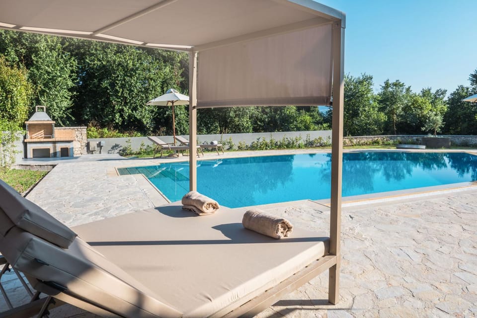 Azure Villa Kanoni Villa in Corfu