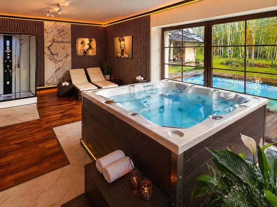 Hot Tub, Sauna, Spa and wellness centre/facilities