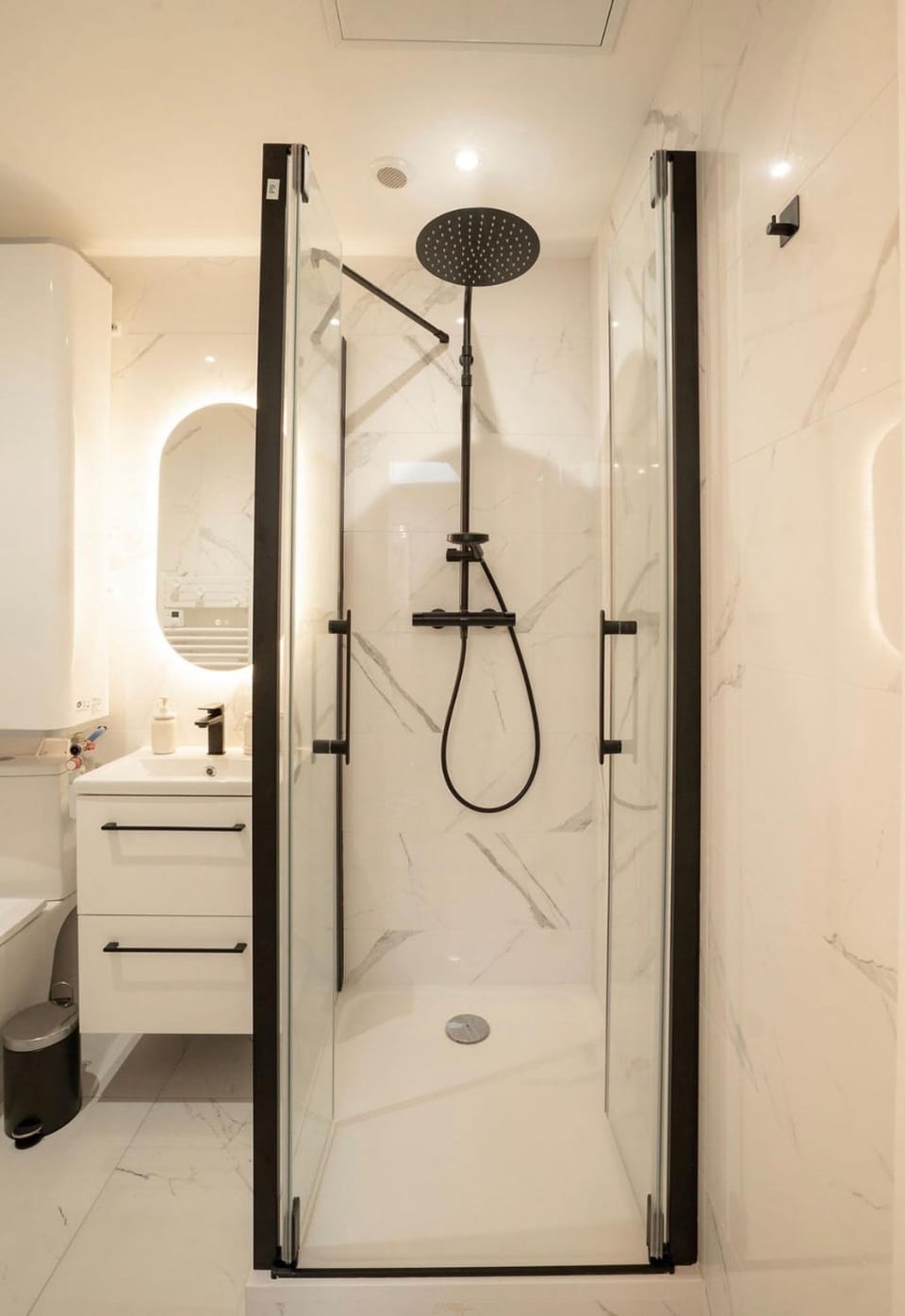 Bauhaus Studio A Cozy Art and Design Apartment in Rouen