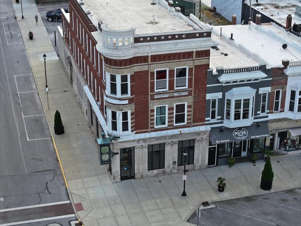Best Intentions Apartment in Port Clinton