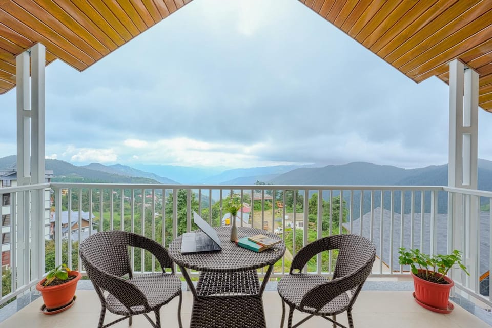 Shilayvas Cottages, Kufri Centrally Heated, Bathtub & Kitchenette Apartment in Himachal Pradesh