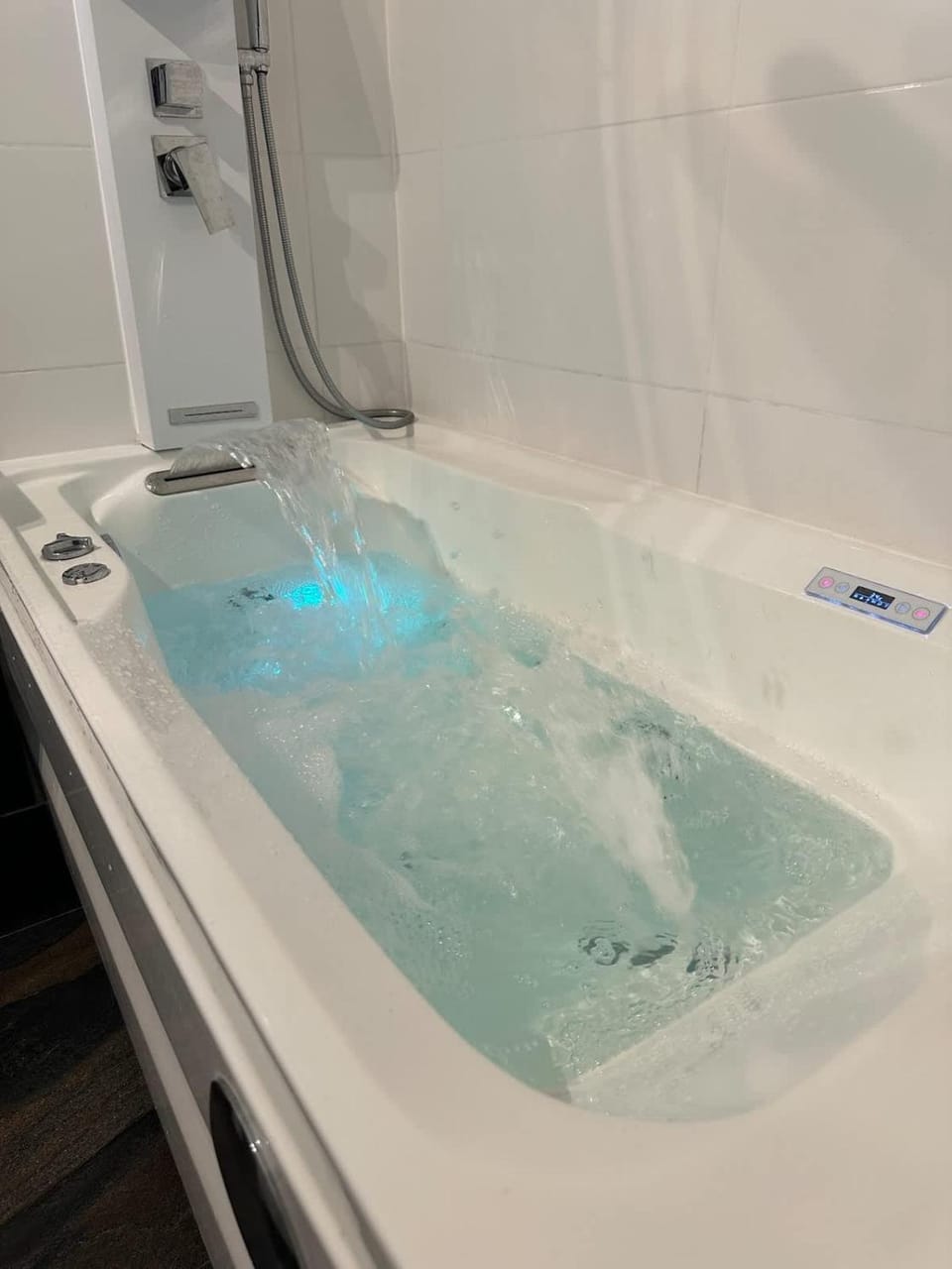 Hot Tub, Bathroom, Bath