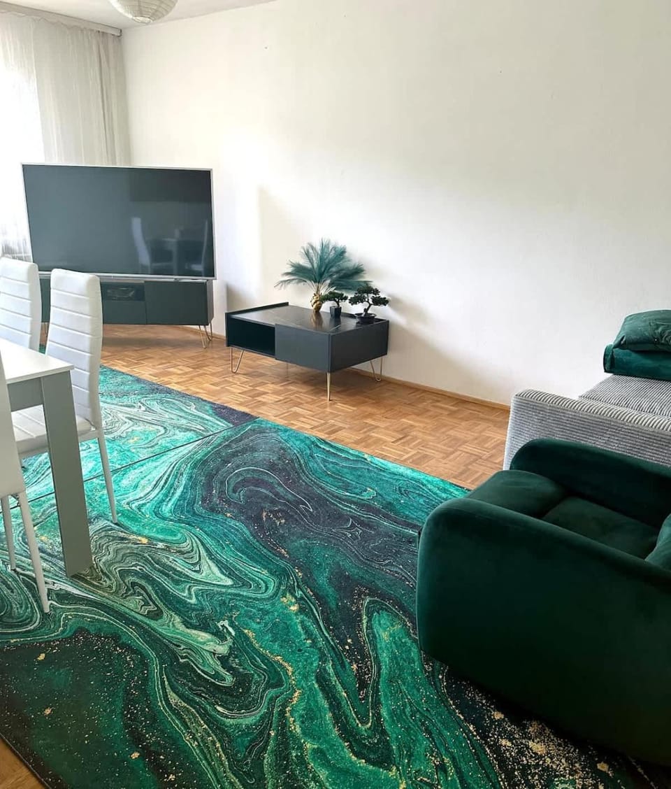 Apartament JungleSPA z prywatnym jacuzzi centrum Wrocław samodzielne zameldowanie i bezpłatny parking Apartment in Wroclaw
