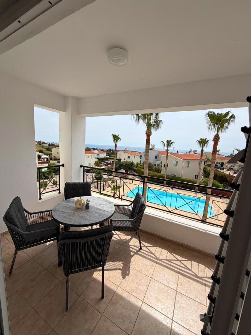 Balcony/Terrace, Balcony/Terrace, Pool view, Sea view, Swimming pool