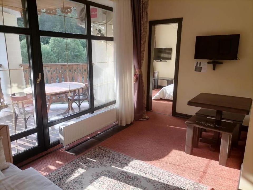 Bed, View (from property/room), Balcony/Terrace, Living room, Photo of the whole room, Bedroom