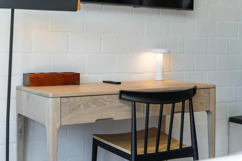Seaside Style Apartment in Sea Point