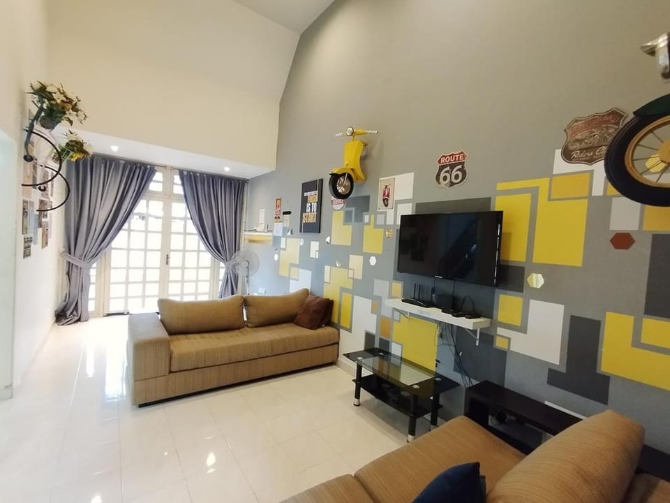 Spacious Landed House 13 Pax BBQ Corner Lot House in Tanjung Bungah