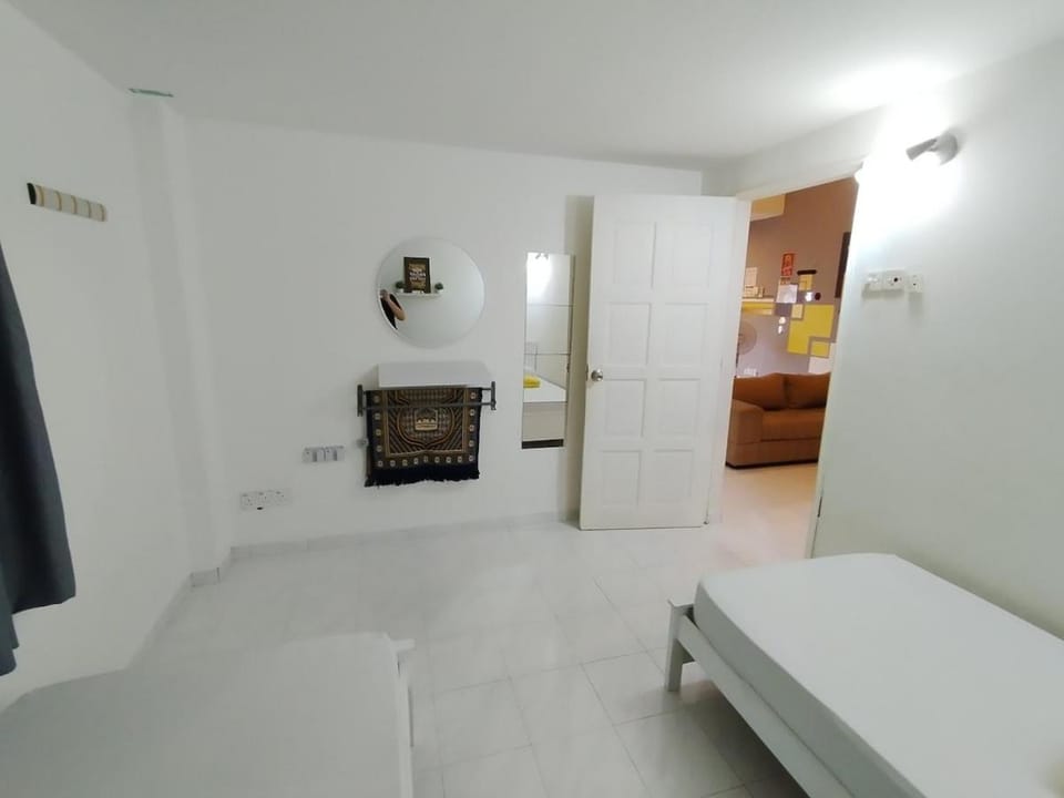 Spacious Landed House 13 Pax BBQ Corner Lot House in Tanjung Bungah
