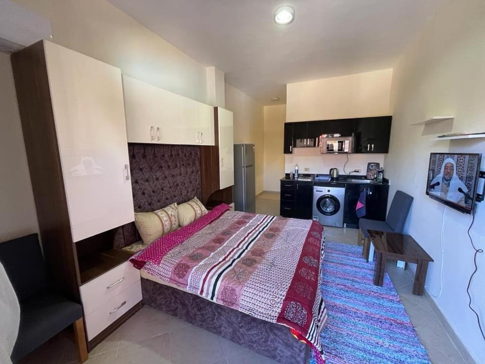 Bed, TV and multimedia, Kitchen or kitchenette, Bedroom, minibar, towels, washing machine, dryer