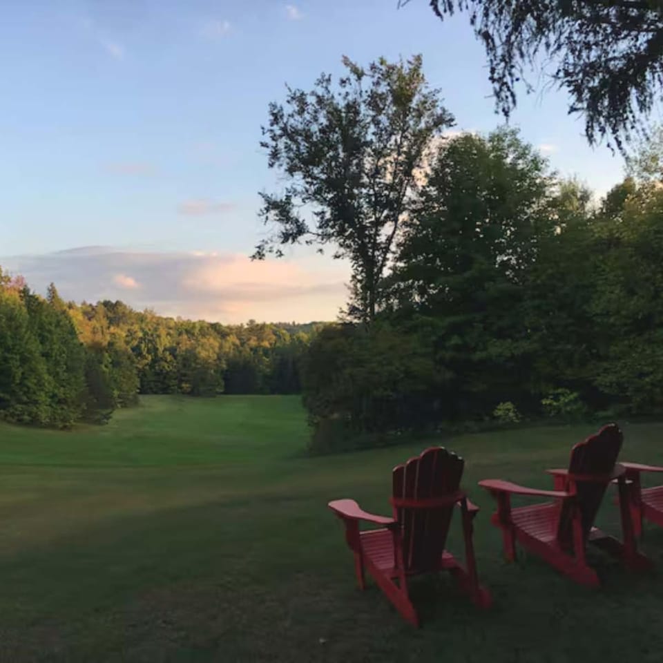The Barn - A Unique Gathering Place House in Ontario