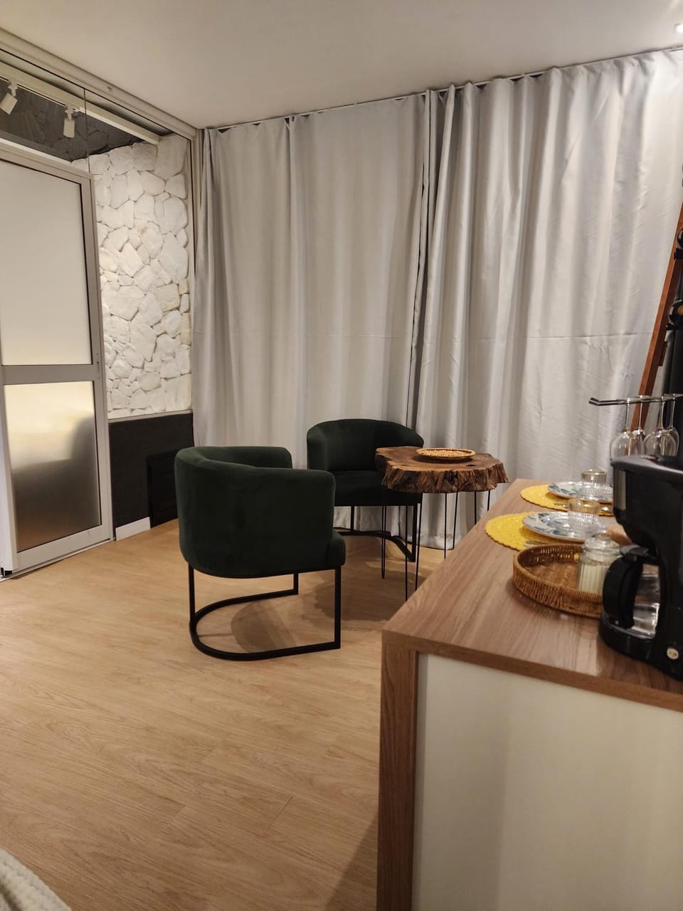 Hospedagem 4 Studio & Suites Patricia tennis Vacation rental in State of Santa Catarina