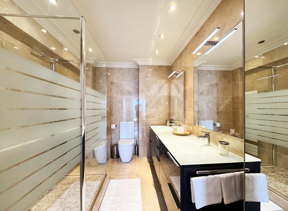 Shower, Toilet, Bathroom, bidet