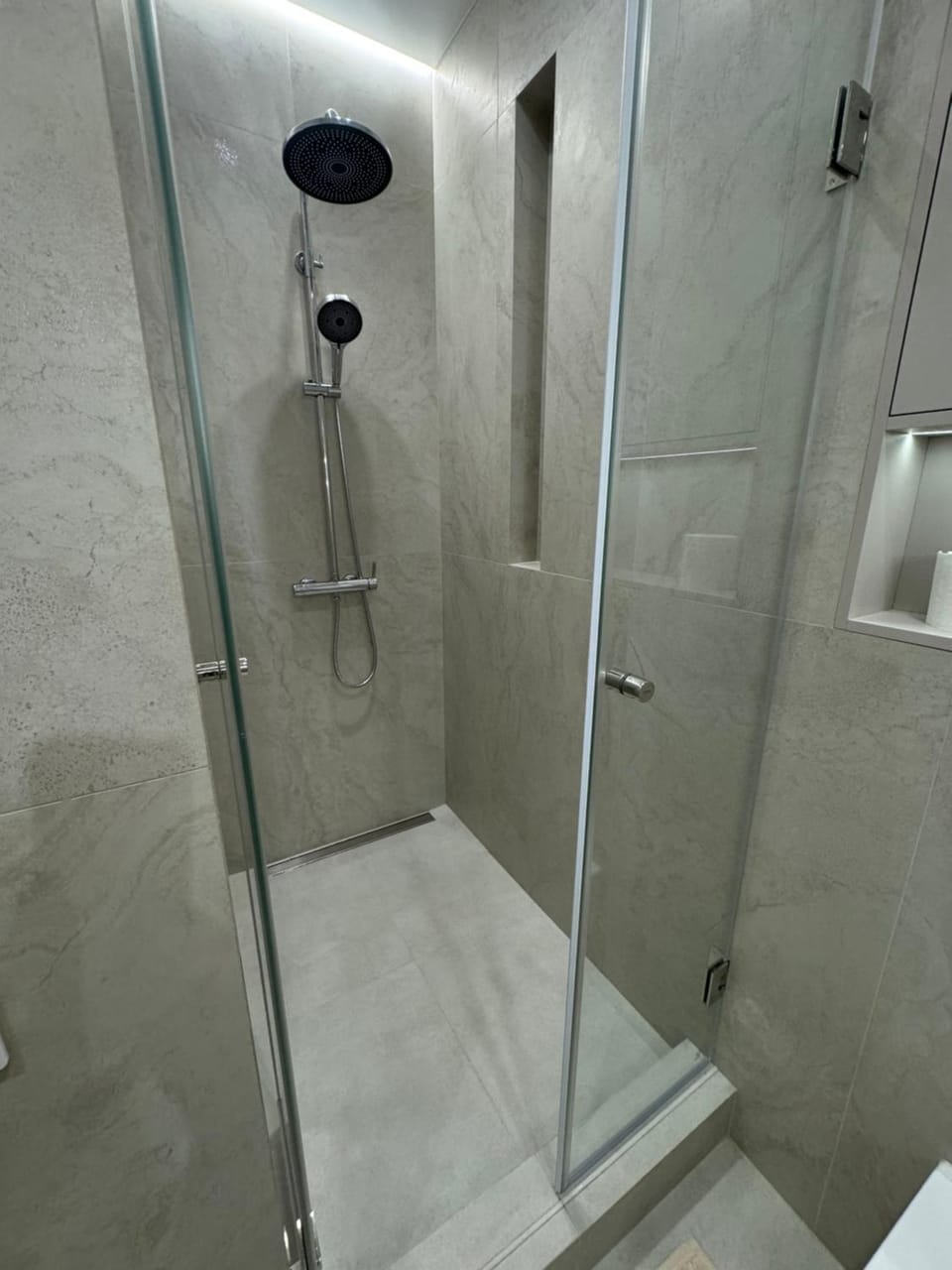 Апартаменты с новым ремонтом в районе Аркадии, 5 станция фонтанской дороги Apartment in Odessa