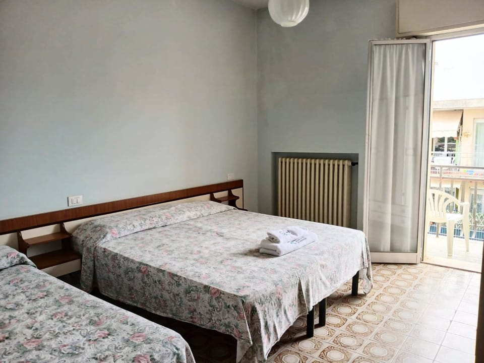 RG012 - Bellaria, comodo trilocale a due passi dal mare Apartment in Bellaria - Igea Marina